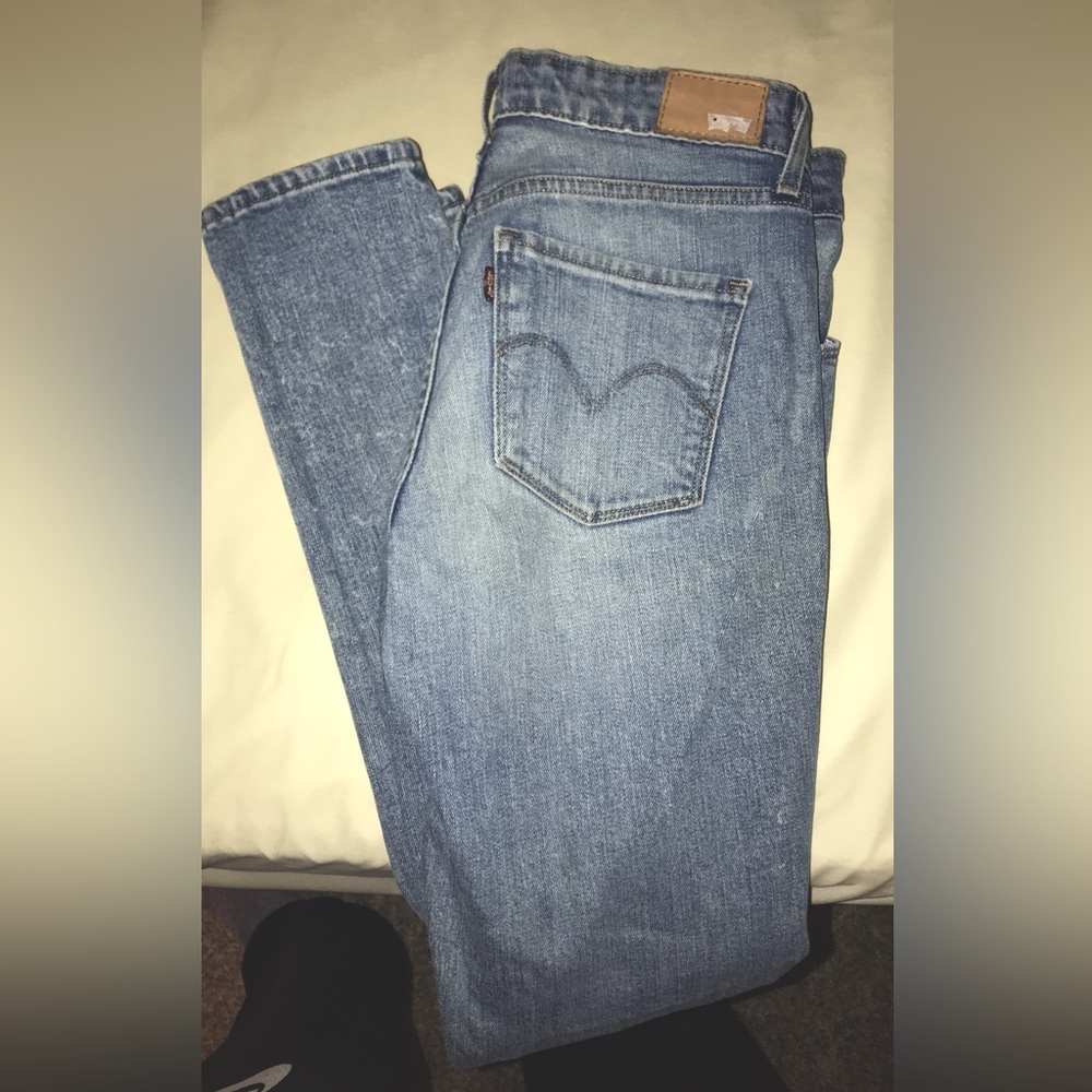 Levi’s High Rise Skinny Jean Light Wash